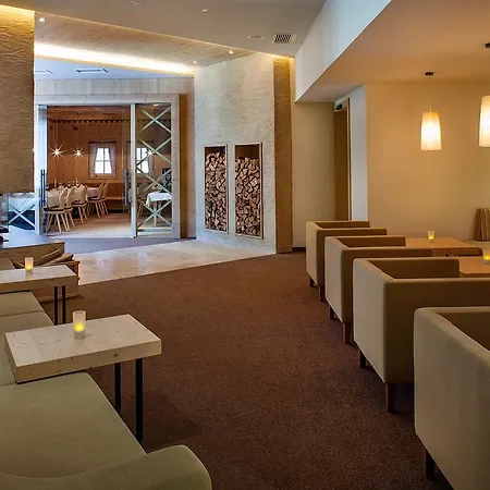 Almwellness Pierer Hotel 4*