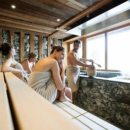 Almwellness Pierer 4*