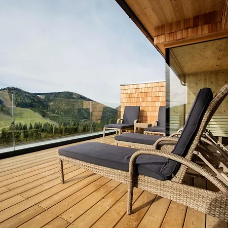 Almwellness Pierer 4*