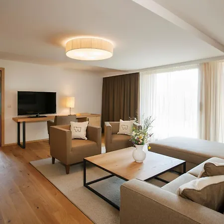 Almwellness Pierer 4*